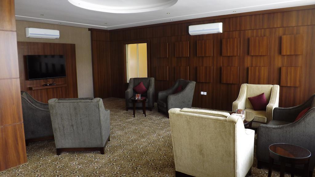 Baron Palace - Almasif Hotel Apartments Riyadh Exterior photo