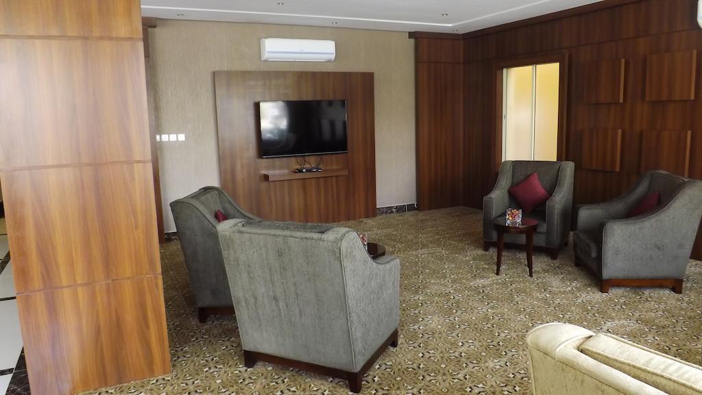 Baron Palace - Almasif Hotel Apartments Riyadh Exterior photo